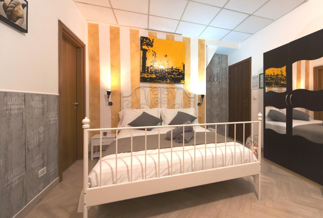 Il Sole Hotel Trani Luaran gambar